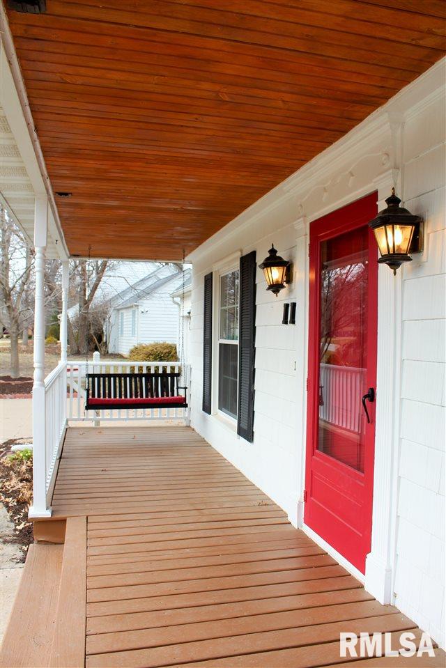 11 Hawthorne Road Rock Island, IL 61201 - Photo 6 of 24 Gallery Image 6