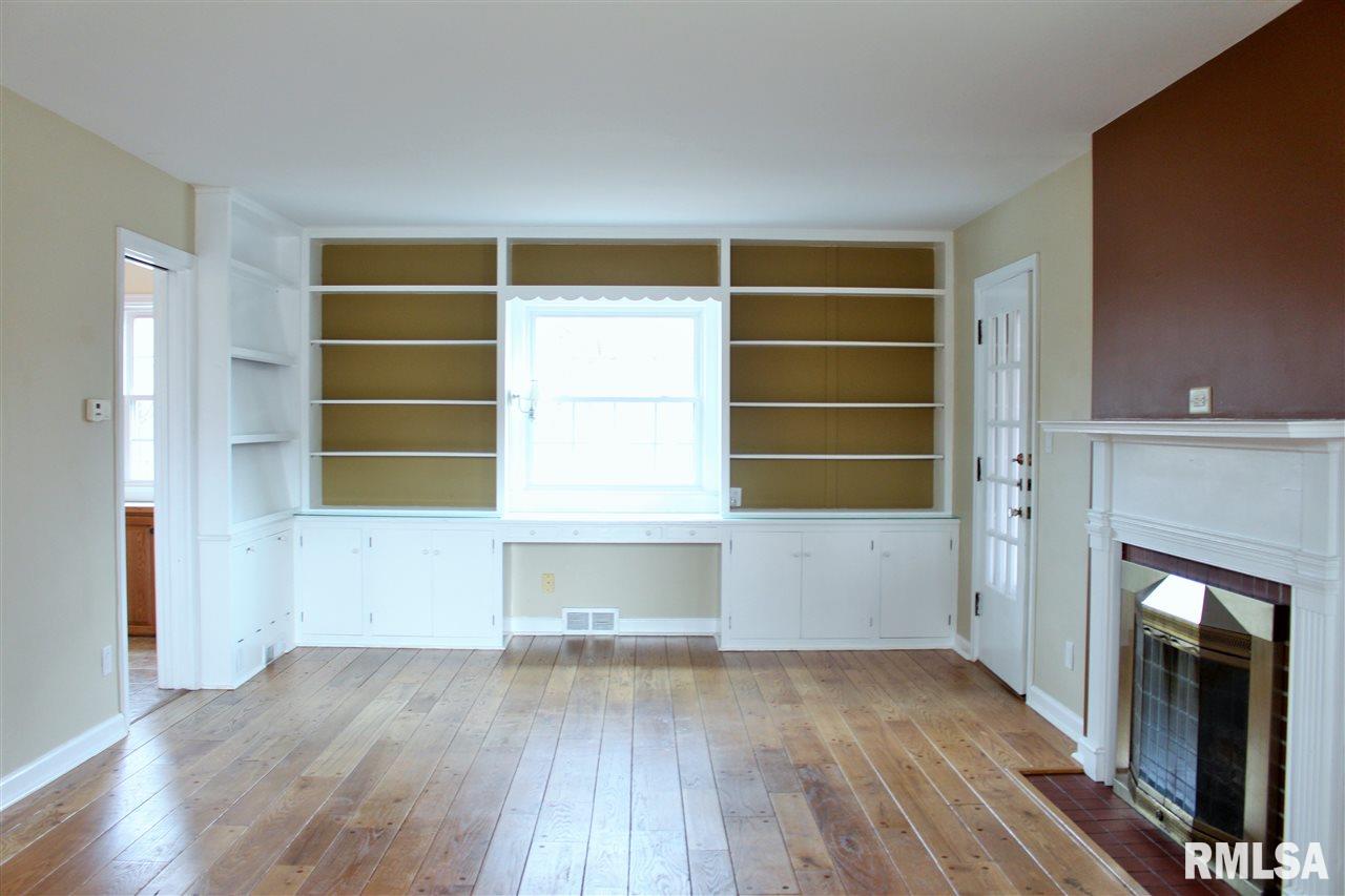 11 Hawthorne Road Rock Island, IL 61201 - Photo 8 of 24 Gallery Image 8