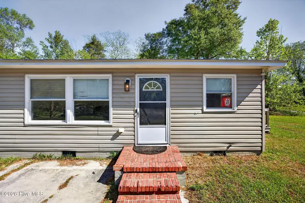 $185,000 | 555 Cedar Street, Bolton, NC 28423