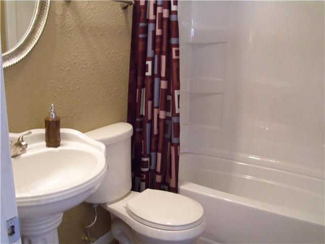 5348 Powell Road Dayton, OH 45424 - Photo 9 of 18