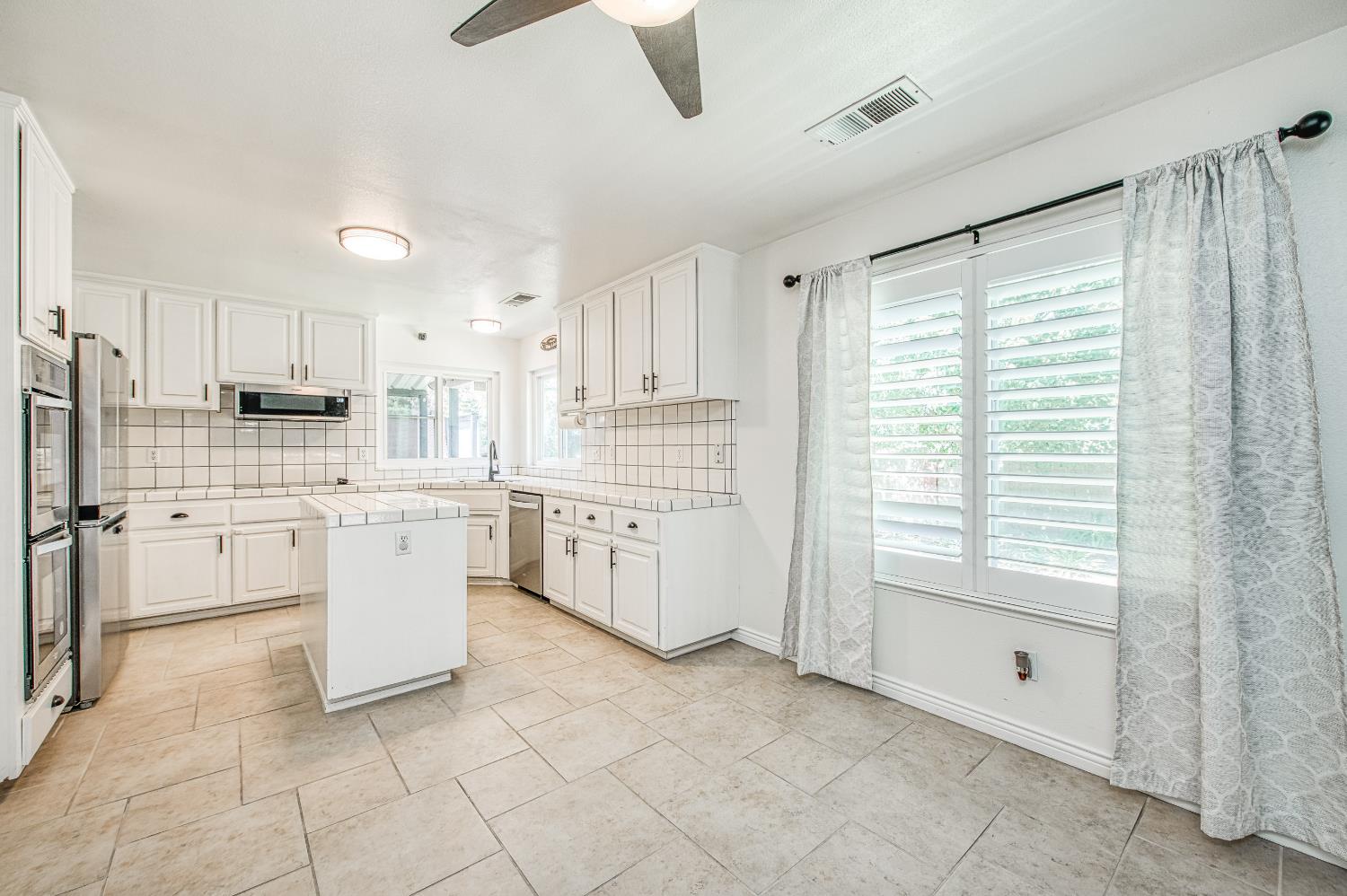 1323 Oak Avenue Clovis, CA 93611 - Photo 18 of 46