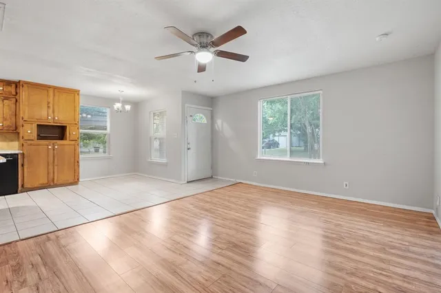 $1,325 | 1206 Joslin Street, Cleburne, TX 76033