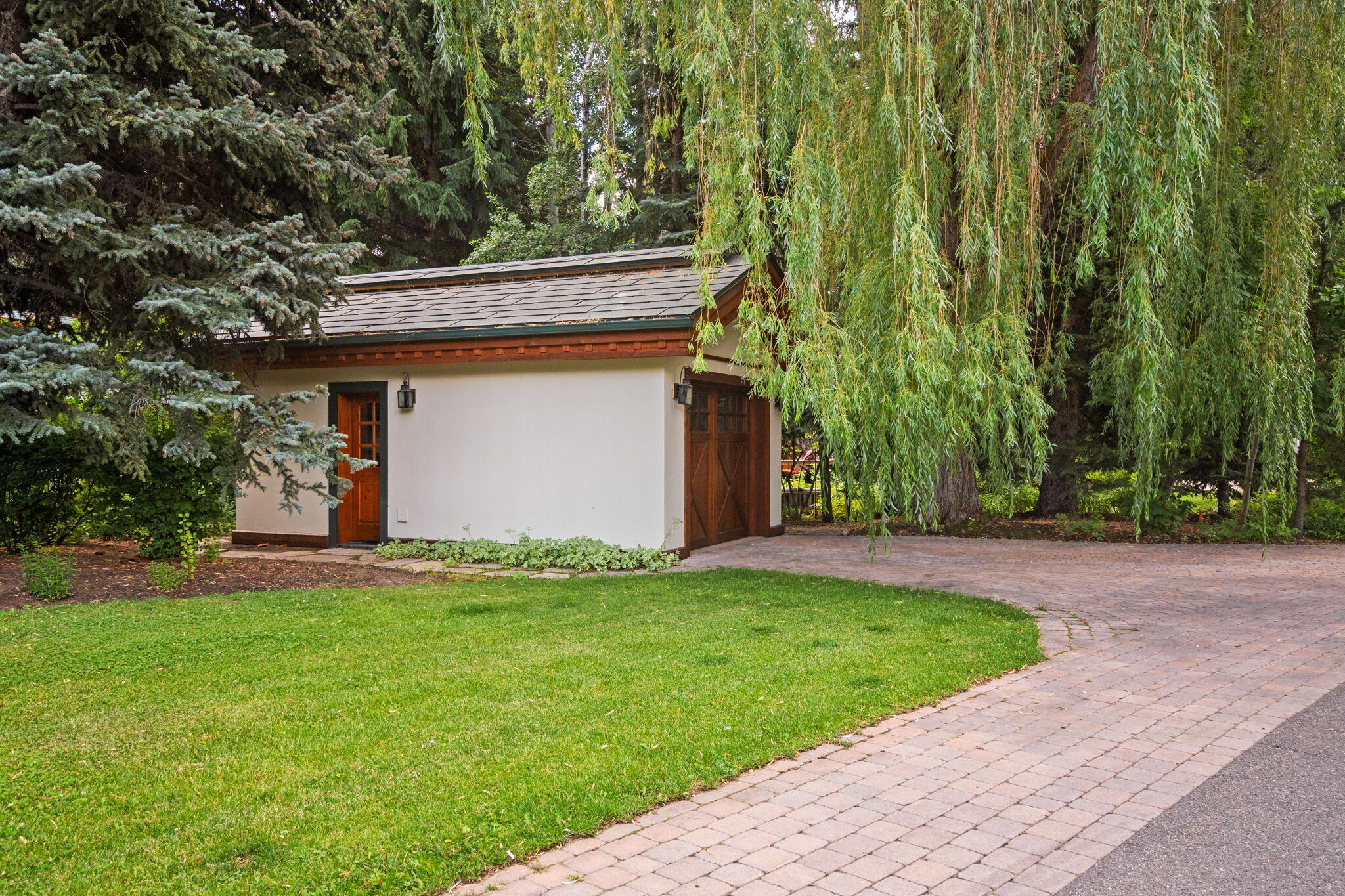 7 Rose Court Sun Valley, ID 83353 - Photo 6 of 48 One Car Garage