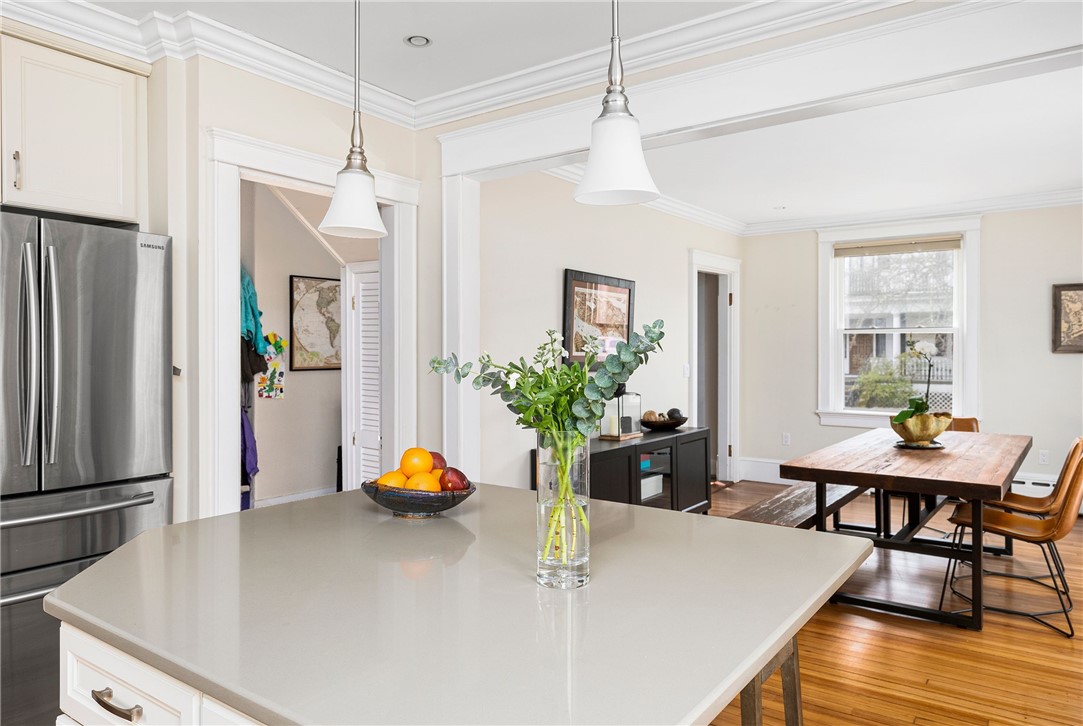 8 Champlin Street Newport, RI 02840 - Photo 11 of 28