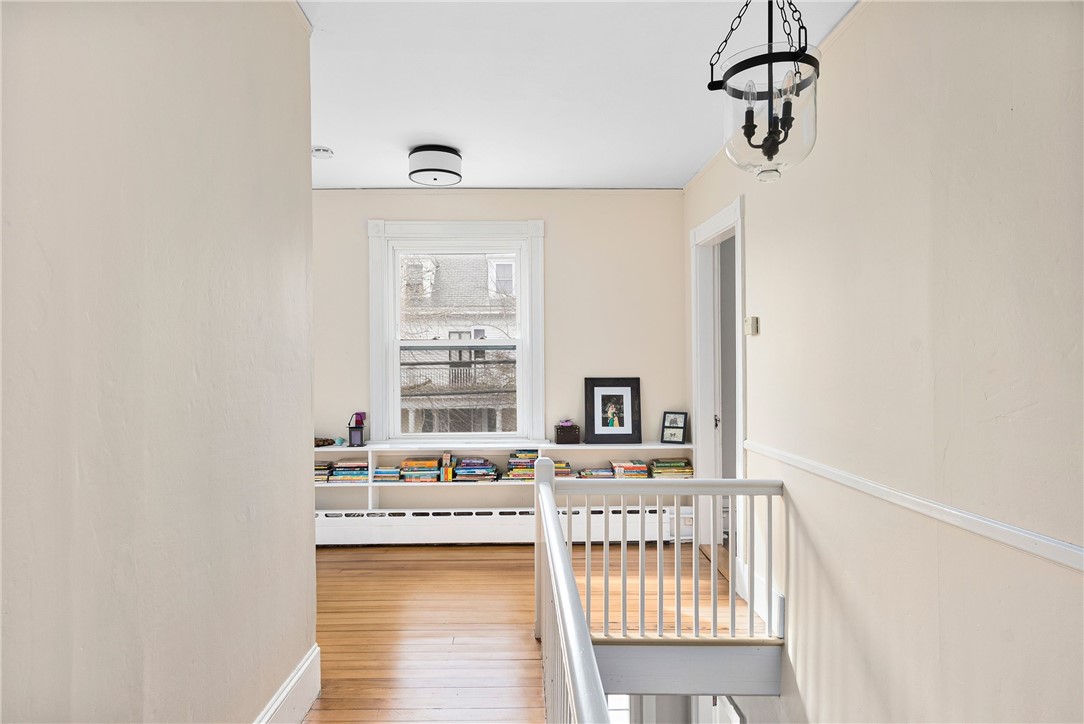 8 Champlin Street Newport, RI 02840 - Photo 16 of 28