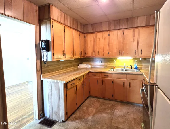 $199,900 | 1401 Garden Road, Elizabethton, TN 37643