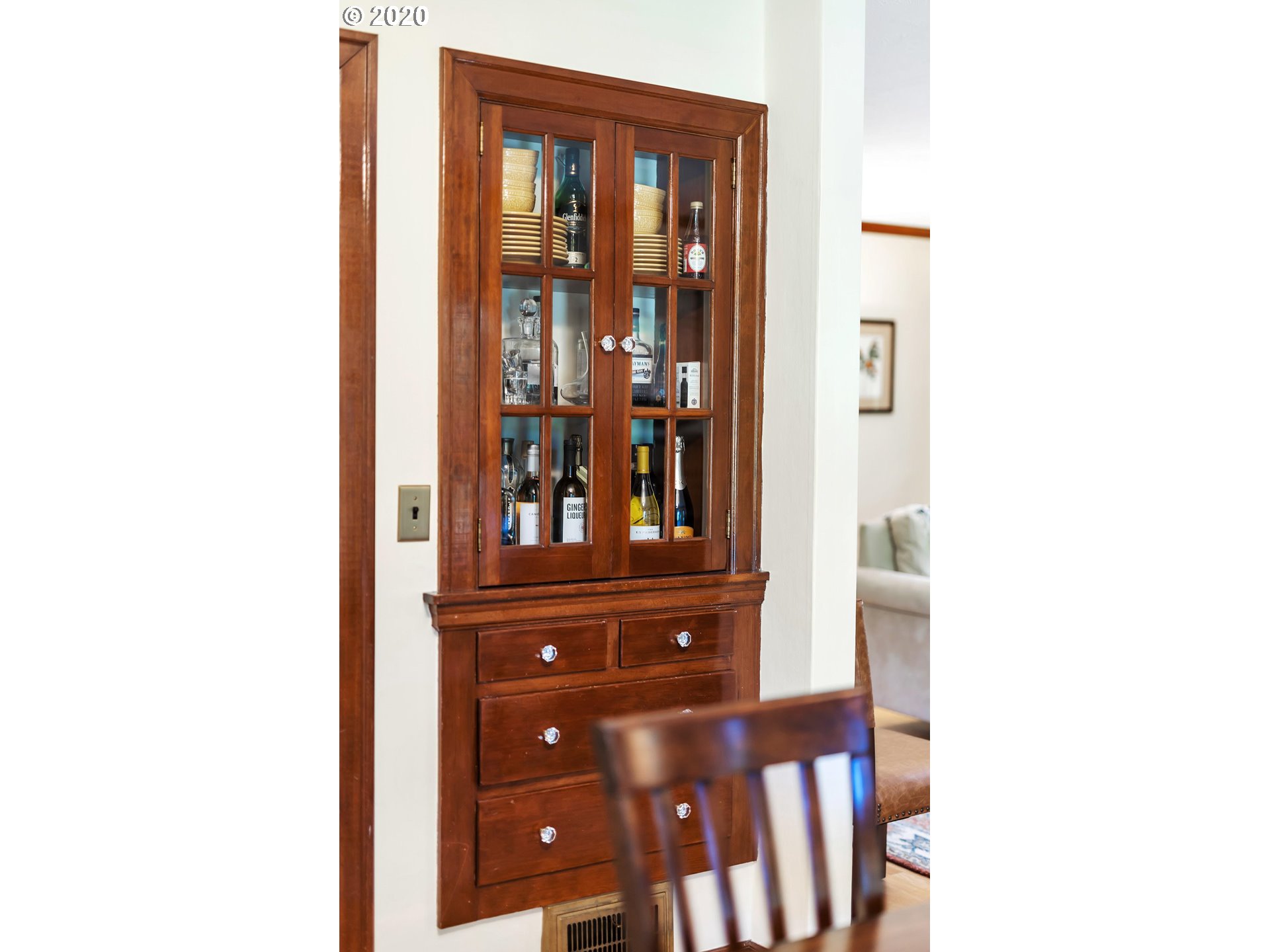 1225 Southwest Taylors Ferry Road Portland, OR 97219 - Photo 11 of 31 Dining Room