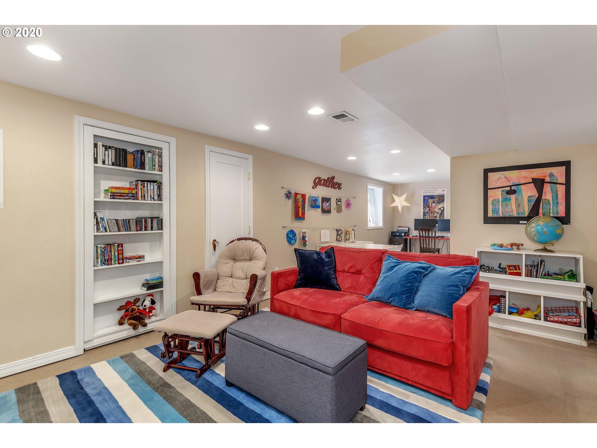 1225 Southwest Taylors Ferry Road Portland, OR 97219 - Photo 19 of 31 Basement