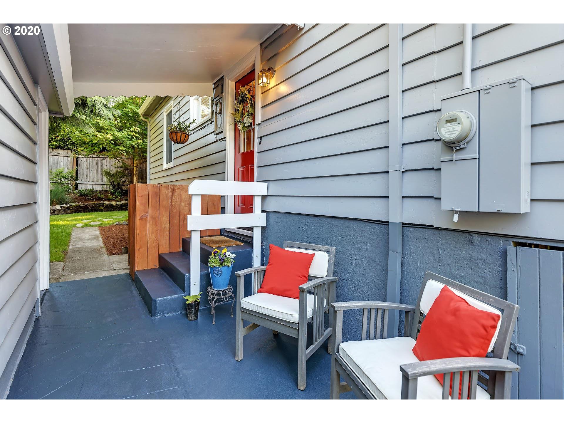 1225 Southwest Taylors Ferry Road Portland, OR 97219 - Photo 24 of 31 Patio