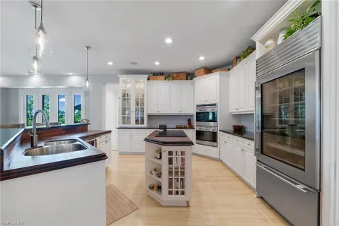 $2,750,000 | 12901 Pond Apple Drive East, Naples, FL 34119