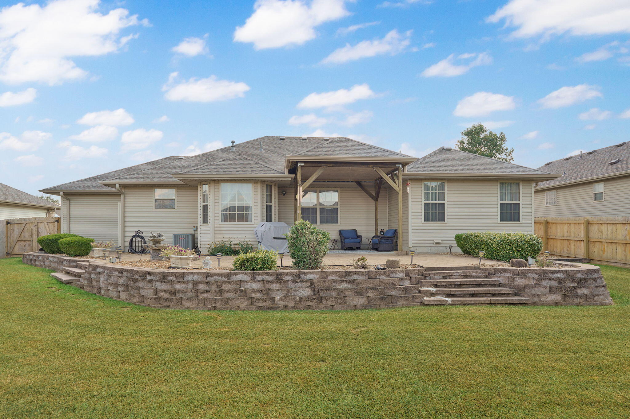 3265 West Grandview Street Springfield, MO 65803 - Photo 28 of 35 3265 W Grandview St-32