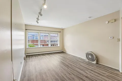 $99,100 | 3119 South 122nd Street, Unit 17, West Allis, WI 53227