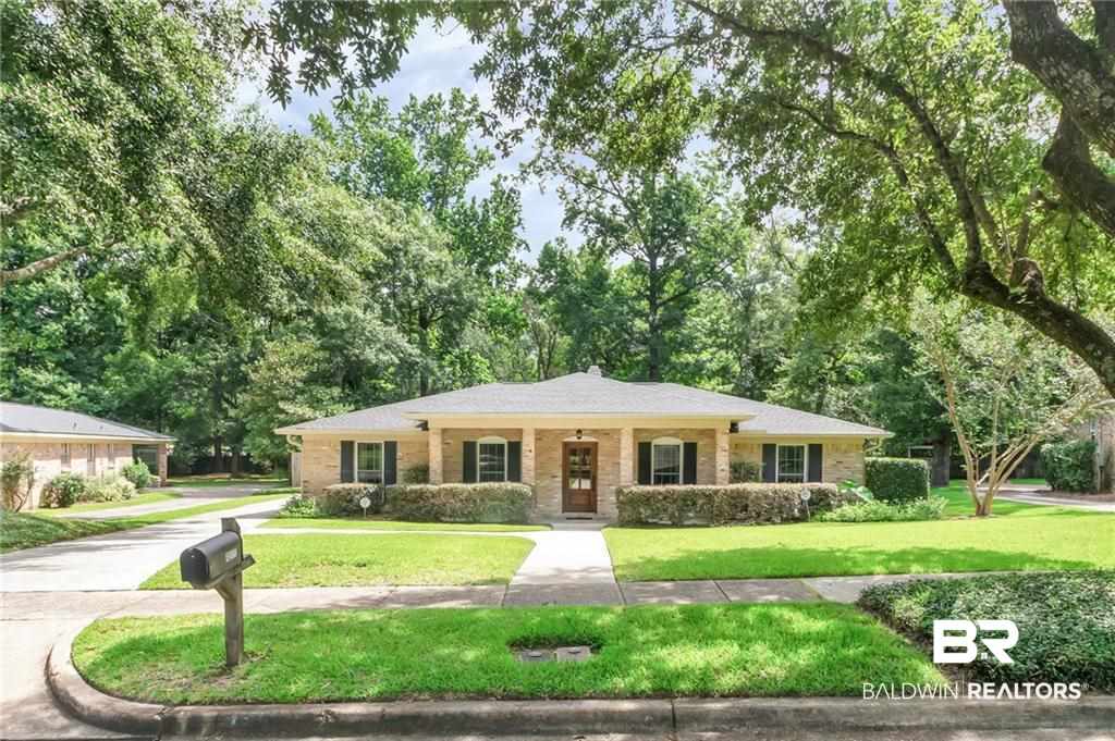 401 Hounds Run East Mobile, AL 36608 - Photo 1 of 42 Gallery Image 1