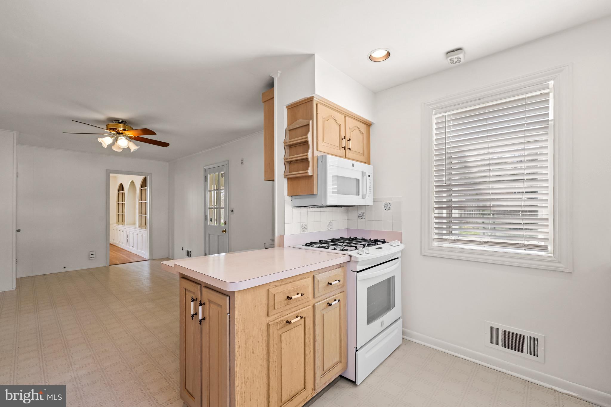 8620 Valleyfield Road Lutherville-Timonium, MD 21093 - Photo 11 of 46