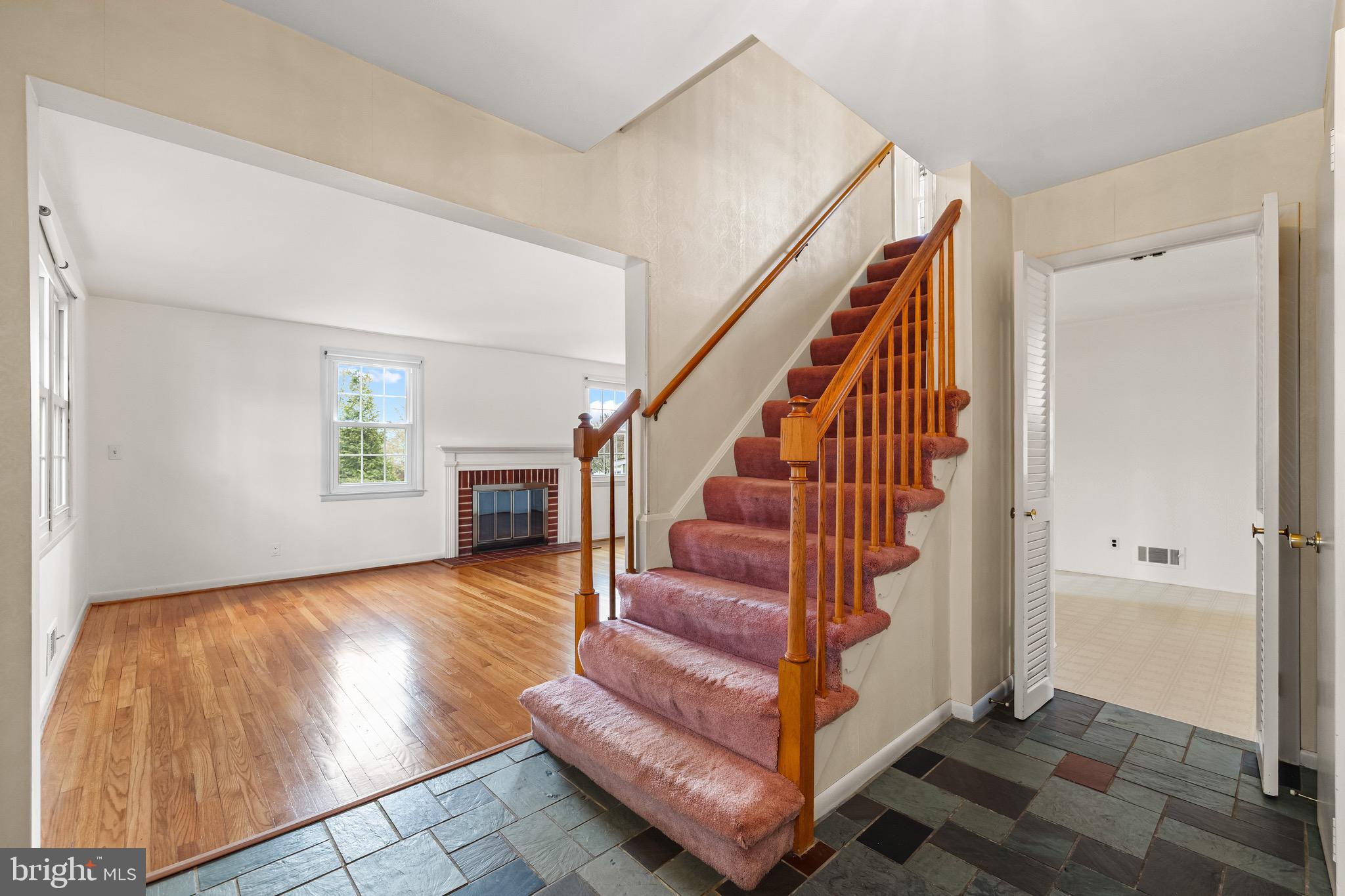 8620 Valleyfield Road Lutherville-Timonium, MD 21093 - Photo 3 of 46