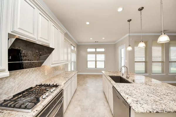 $2,600 | 7022 Albion Falls Trail, Spring, TX 77379