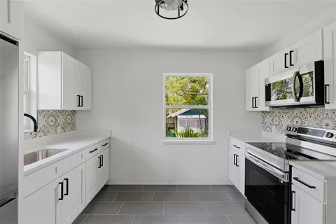 $1,595,000 | 3030 5th Street North, St. Petersburg, FL 33704