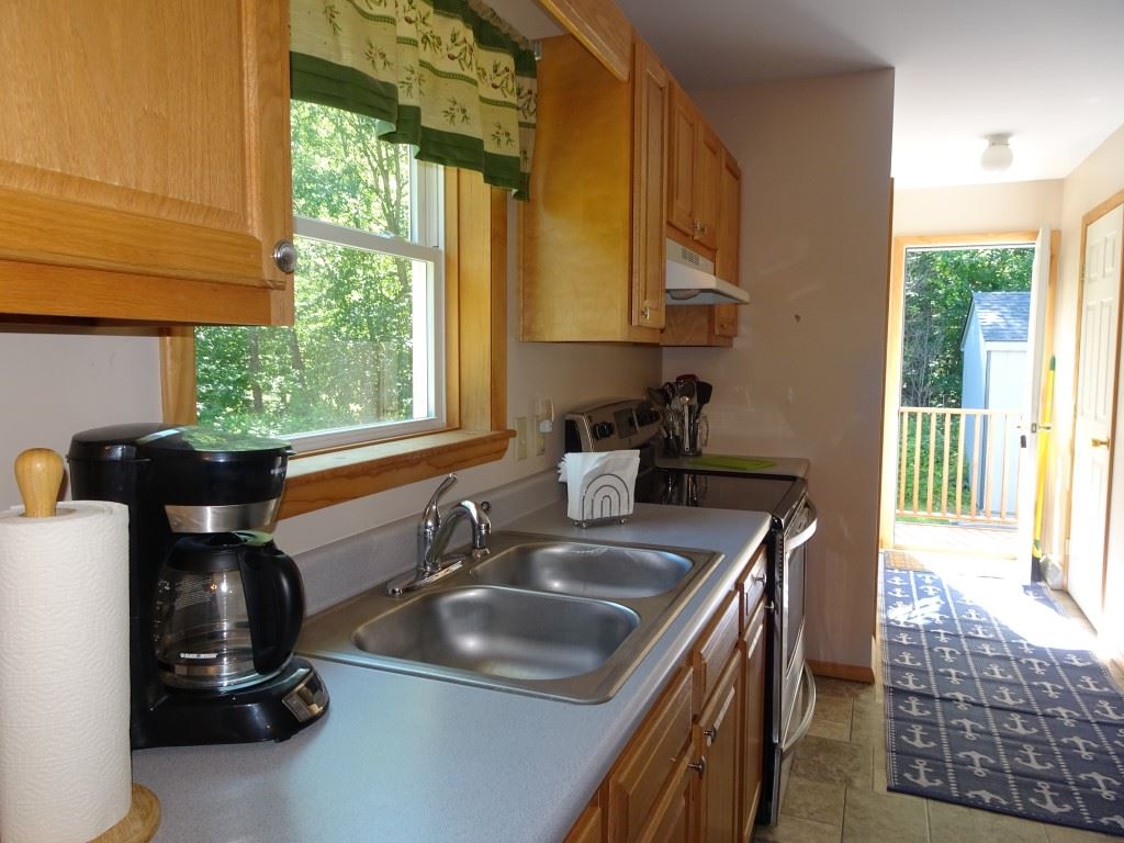 1157 Roxbury Road Keene, NH 03431 - Photo 10 of 22