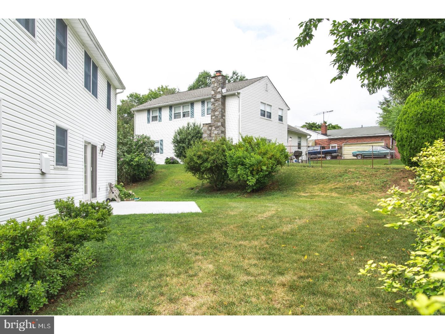 370 Hemlock Lane Springfield, PA 19064 - Photo 21 of 25 Exterior Back