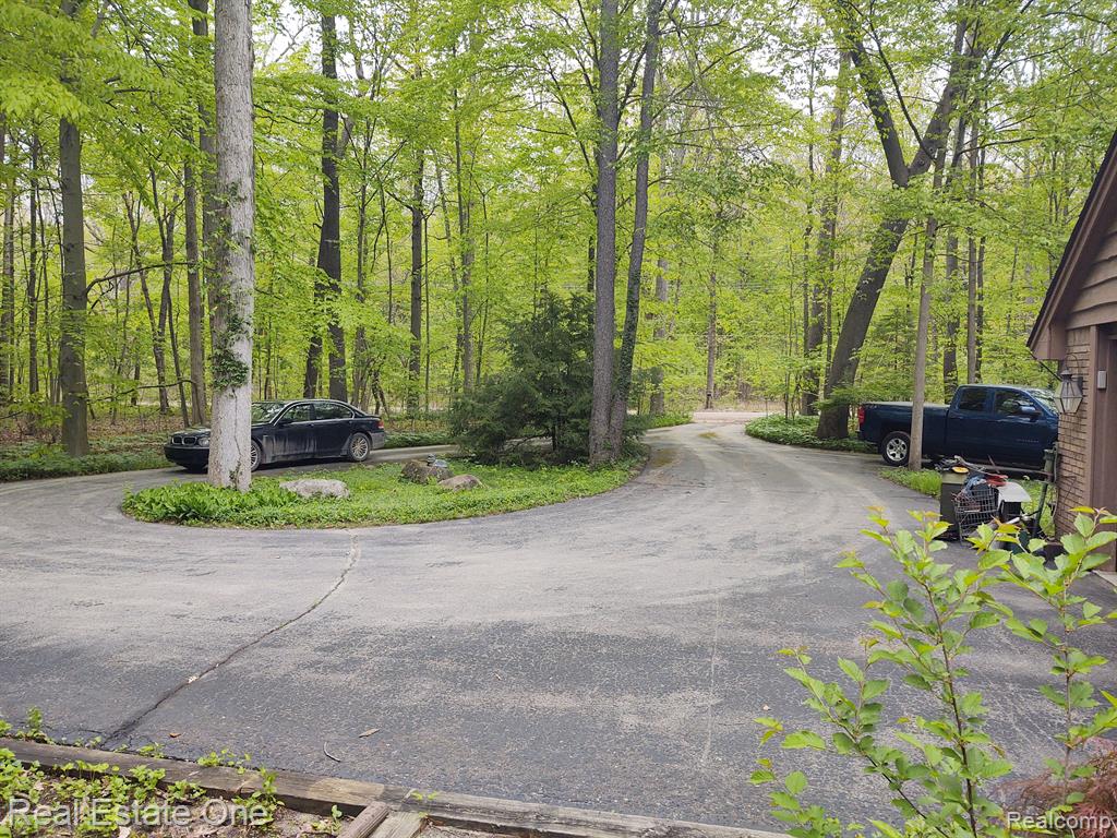 8841 Foster Road Clarkston, MI 48346 - Photo 15 of 19