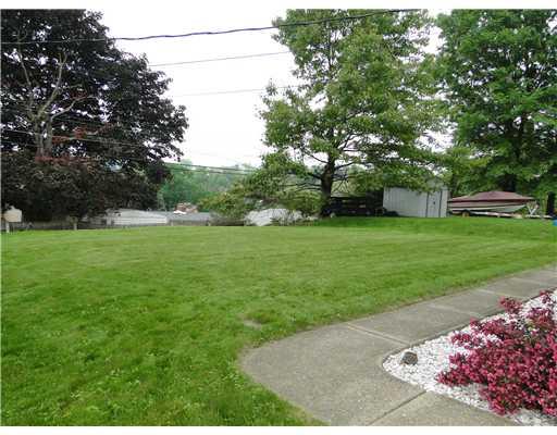 1288 Varner Road Whitehall, PA 15227 - Photo 17 of 18 Yard/Garden.