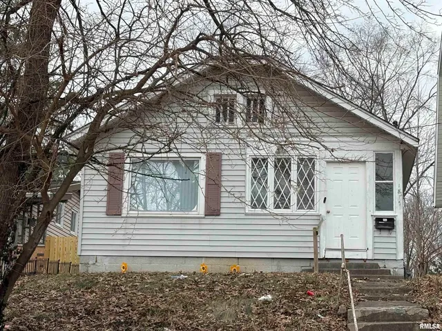 $79,900 | 1815 North Sheridan Road, Peoria, IL 61604