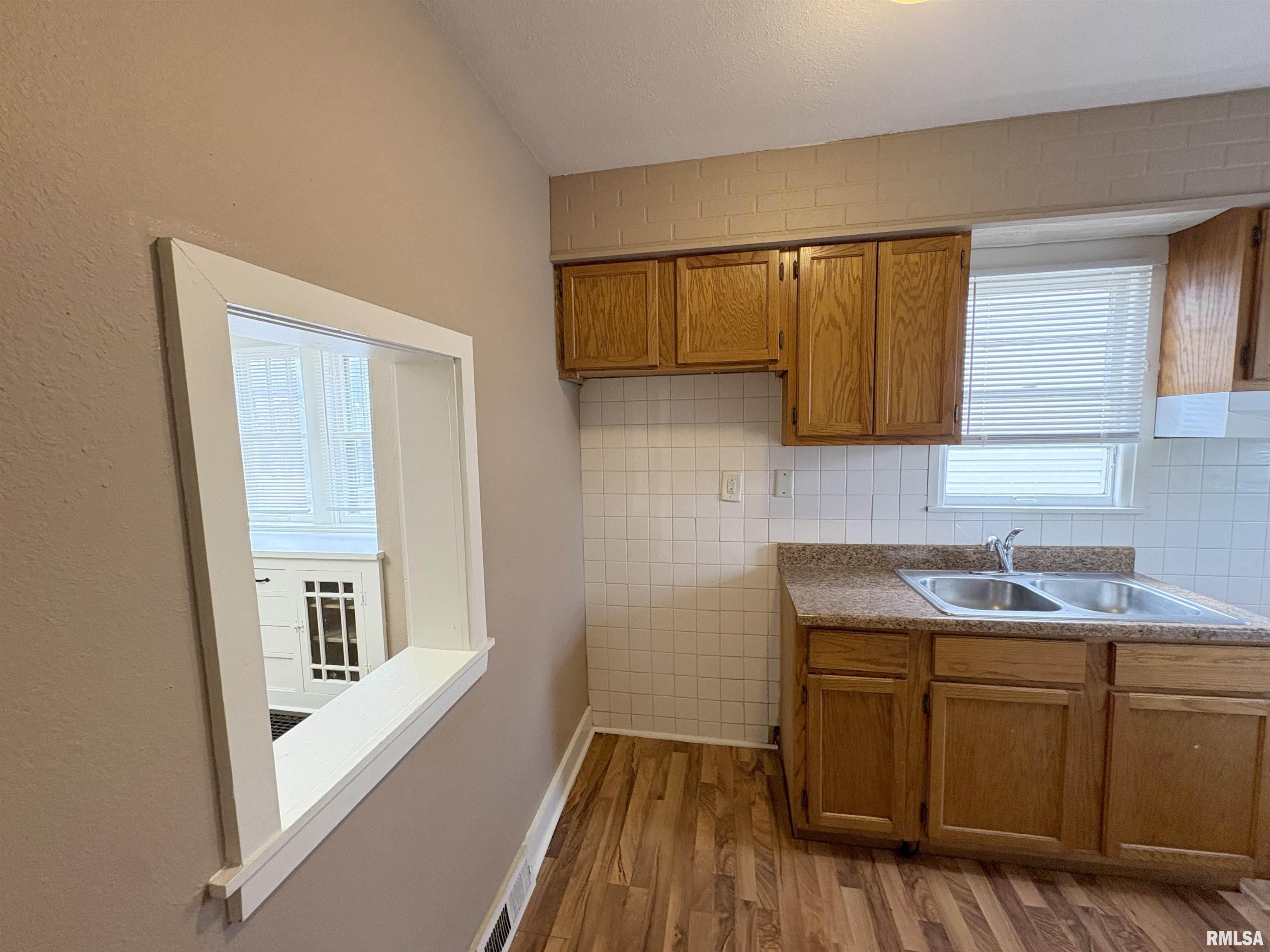 1815 North Sheridan Road Peoria, IL 61604 - Photo 12 of 35