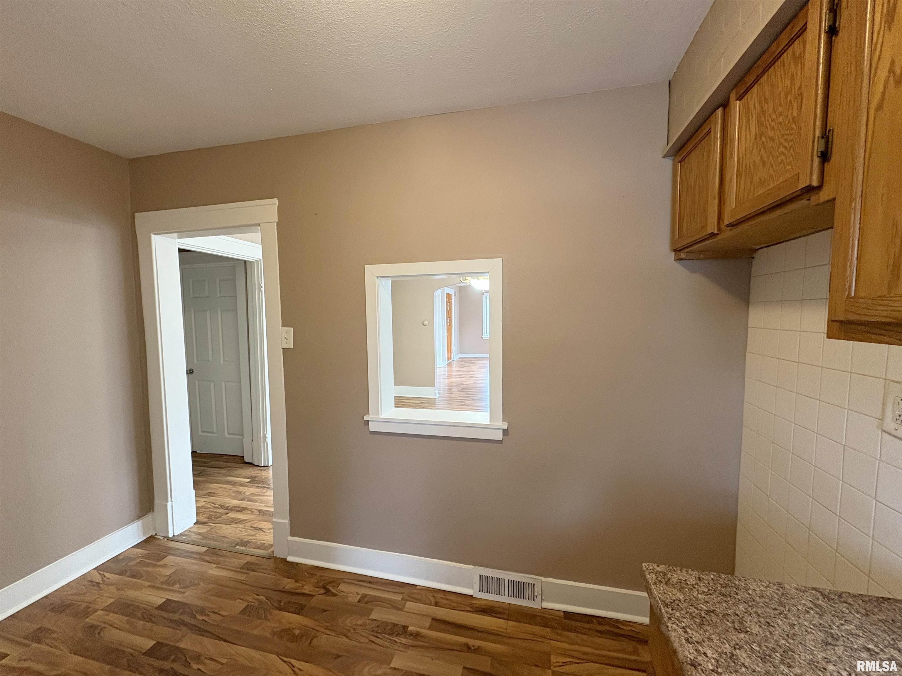 1815 North Sheridan Road Peoria, IL 61604 - Photo 14 of 35