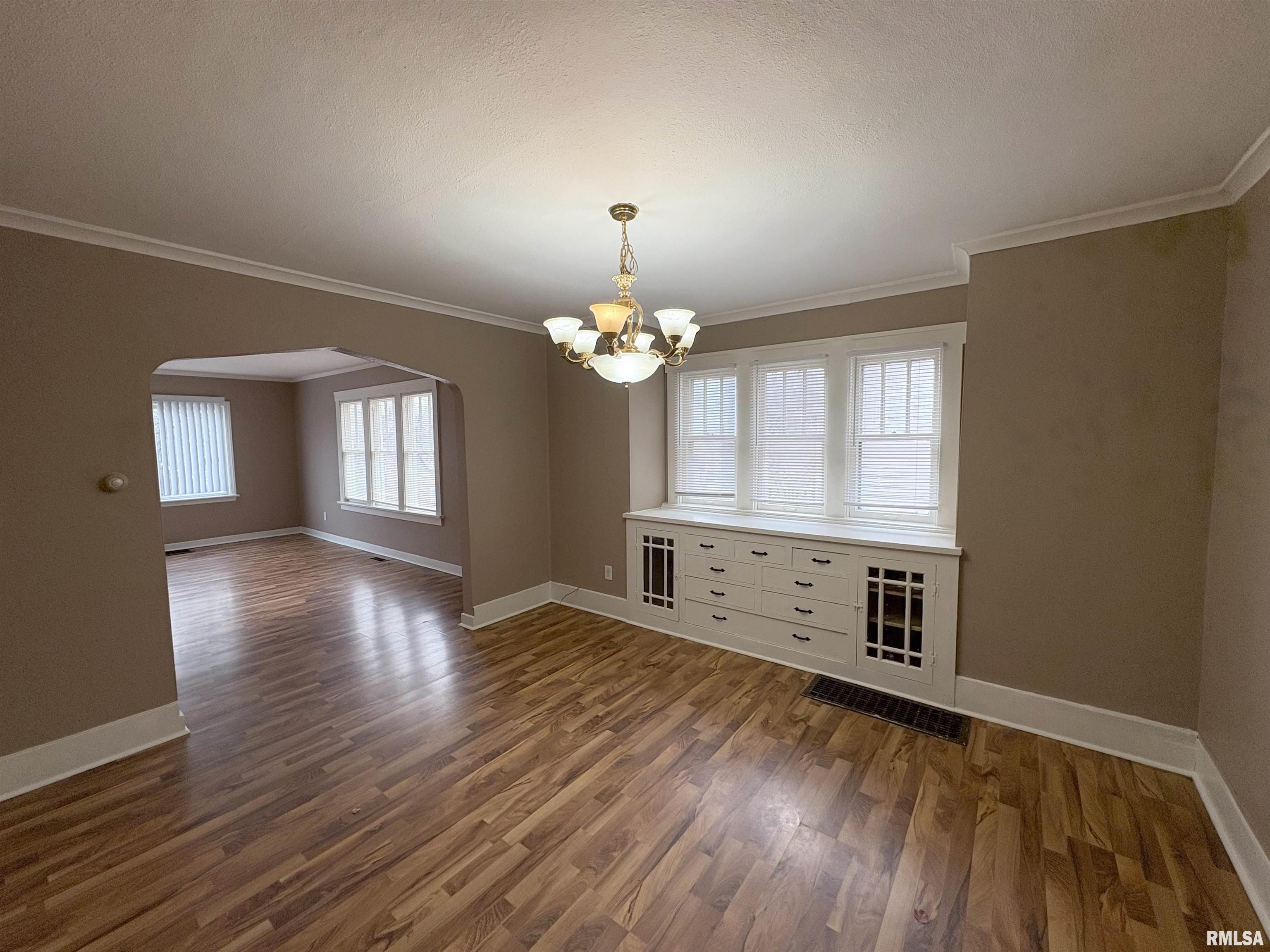 1815 North Sheridan Road Peoria, IL 61604 - Photo 10 of 35