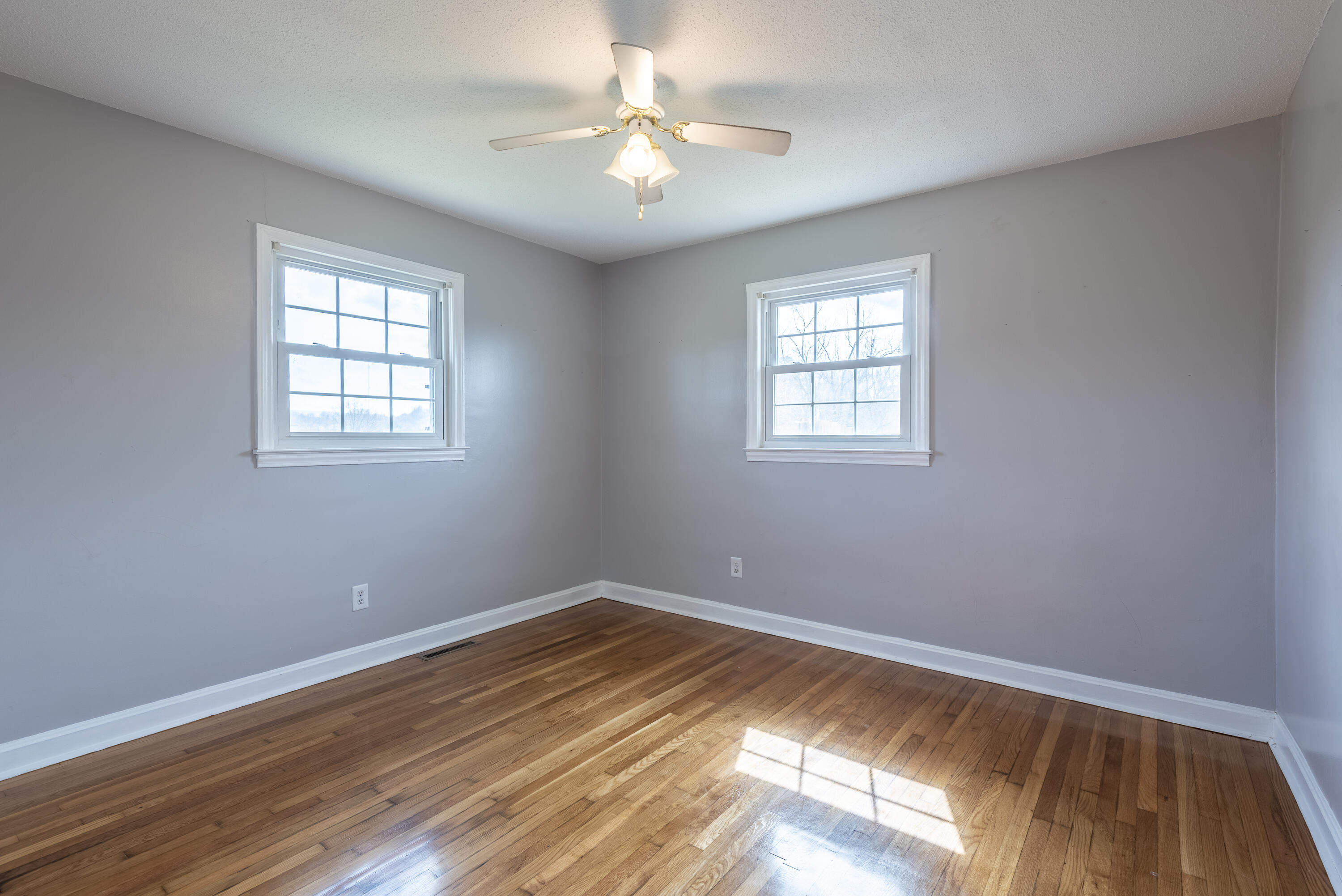 237 Sherwood Road Bristol, VA 24201 - Photo 22 of 22 16