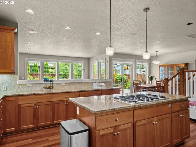 $839,900 | 28571 Southwest Morningside Avenue, Wilsonville, OR 97070