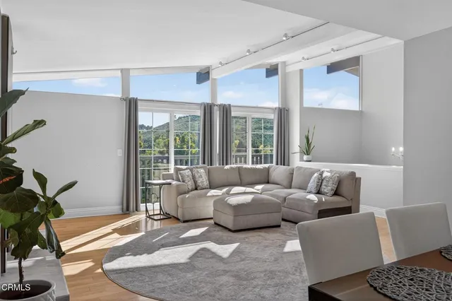 $1,275,000 | 1675 Calle Artigas, Thousand Oaks, CA 91360