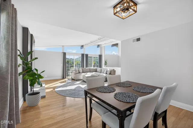 $1,275,000 | 1675 Calle Artigas, Thousand Oaks, CA 91360