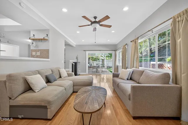 $1,275,000 | 1675 Calle Artigas, Thousand Oaks, CA 91360