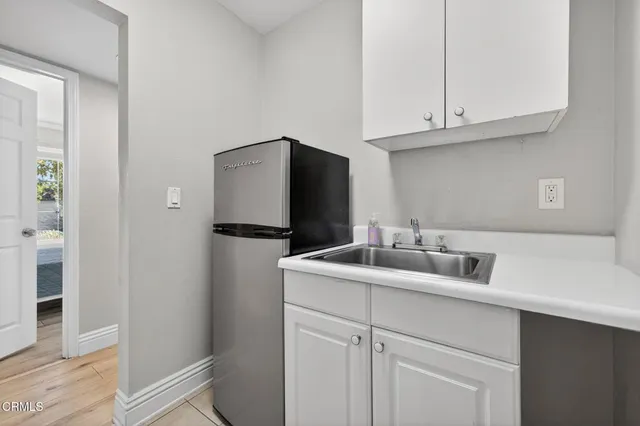 $1,275,000 | 1675 Calle Artigas, Thousand Oaks, CA 91360