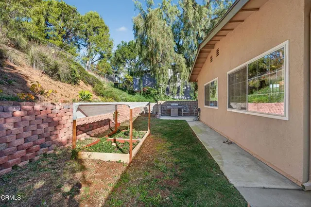 $1,275,000 | 1675 Calle Artigas, Thousand Oaks, CA 91360
