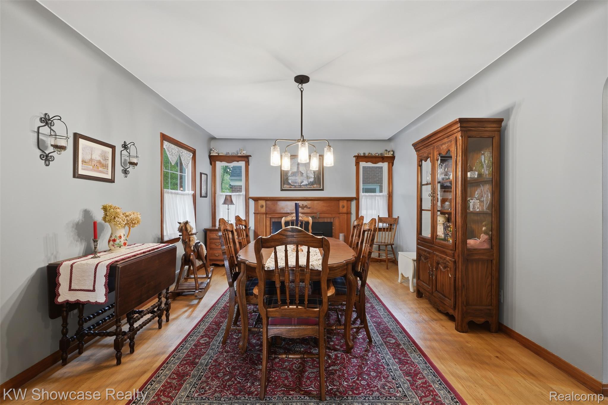 2071 Dorothea Road Berkley, MI 48072 - Photo 5 of 33 Dining Room w/ hardwoods and fireplace (original family room)