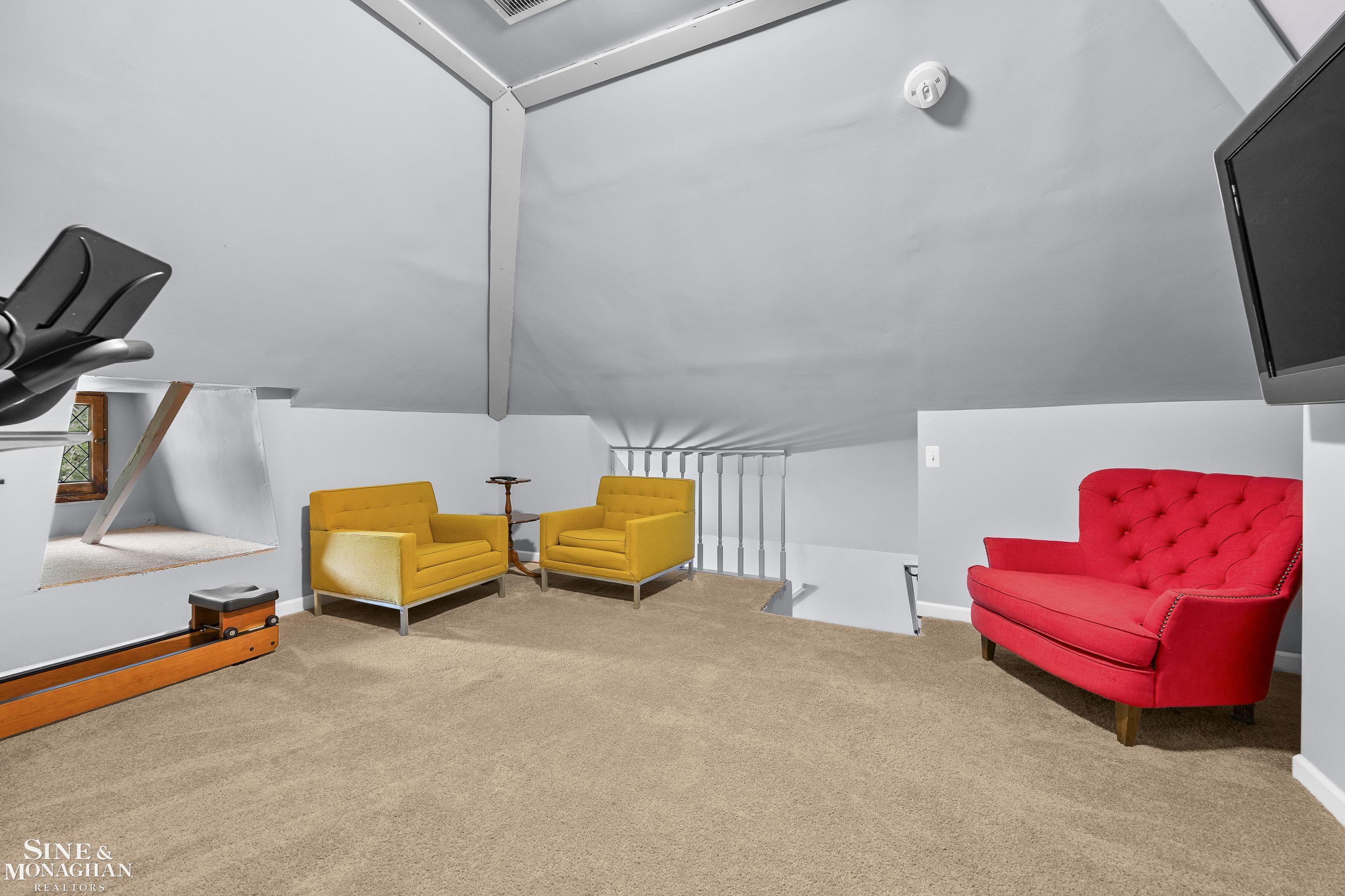 1231 Grayton Street Grosse Pointe, MI 48230 - Photo 30 of 53 50209299-85a7dbed-b135-49d8-b46d-13781ea707a4.JPG