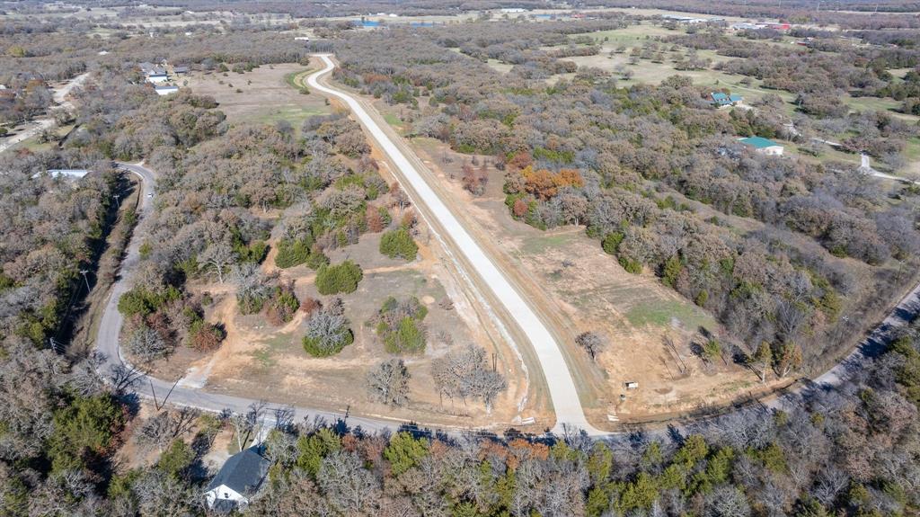 23 Shady Oak Ln Valley View Valley View, TX 76272 - Photo 3 of 14