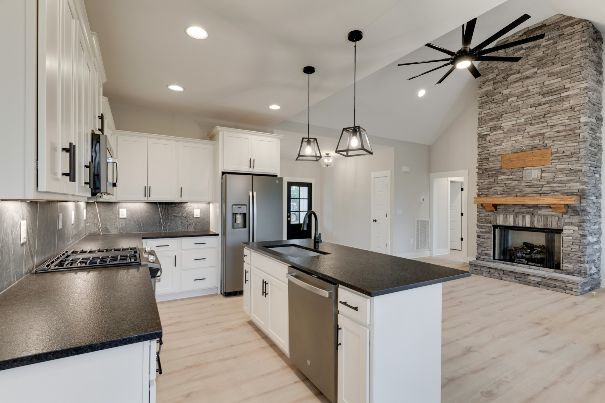 5054 Mt Zion Road Springfield, TN 37172 - Photo 8 of 33