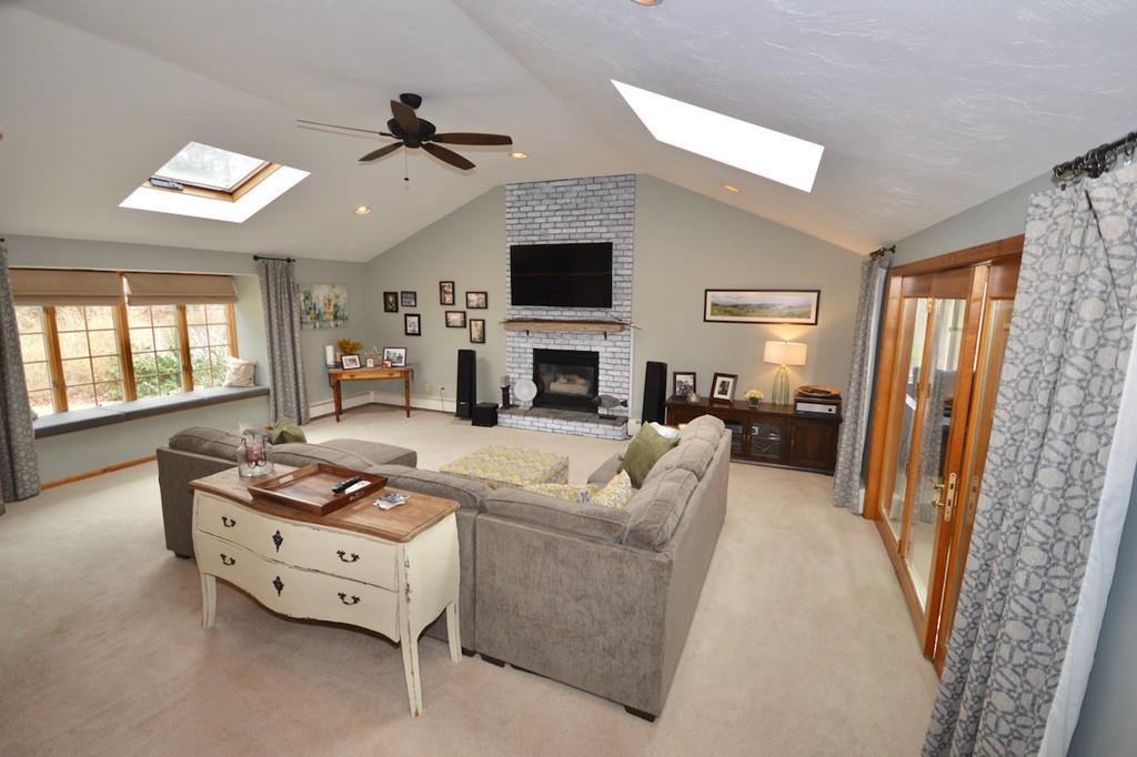 153 Liberty Square Road Boxborough, MA 01719 - Photo 3 of 22