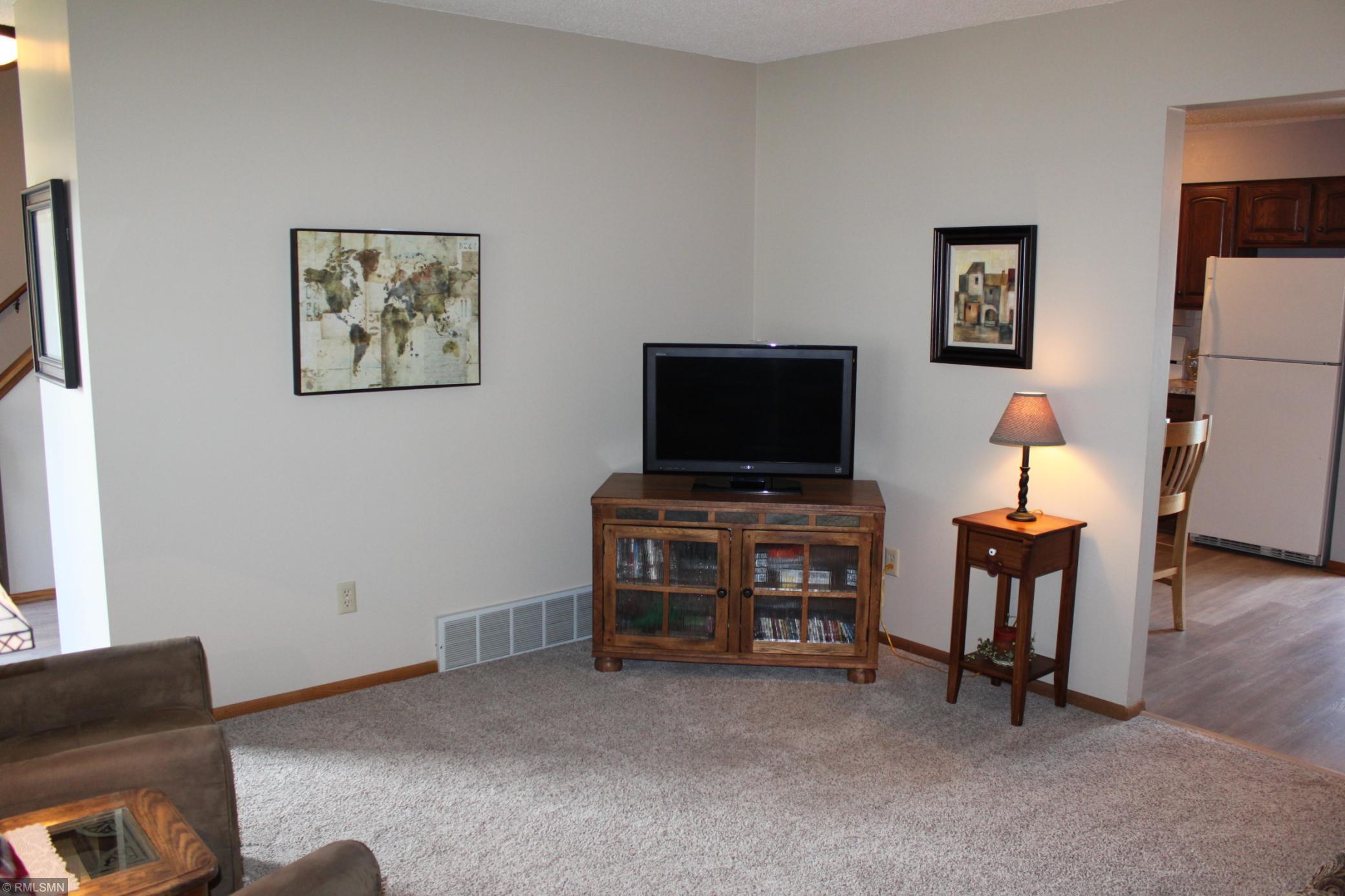 2861 24th Street Northwest Rochester, MN 55901 - Photo 3 of 22 Gallery Image 3