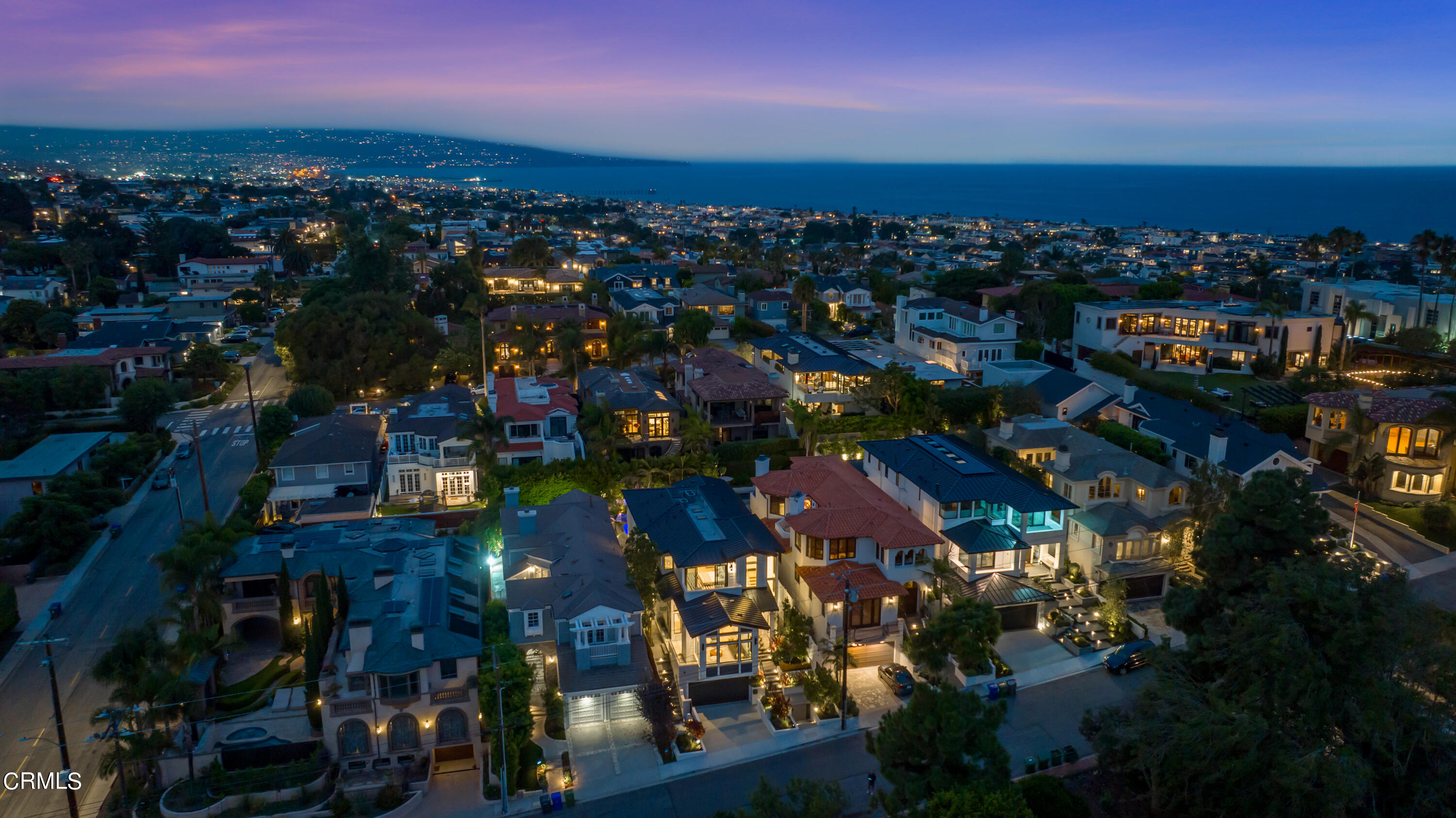 868 9th Street Manhattan Beach, CA 90266 - Photo 46 of 46 a view of a city