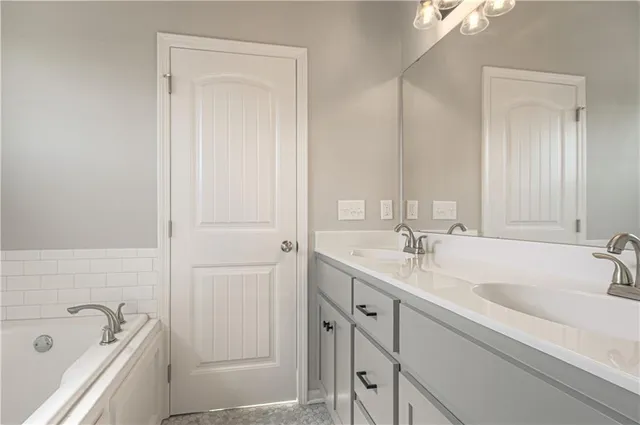 $419,900 | 1202 Noah's Lane, Kearney, MO 64060