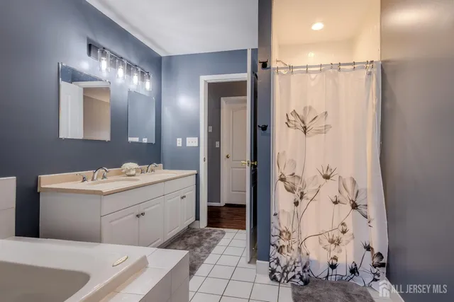 $550,000 | 250 Whittier Avenue, Dunellen, NJ 08812