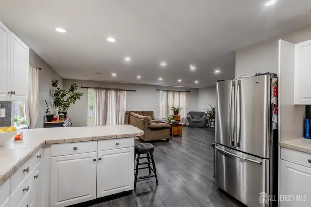 $550,000 | 250 Whittier Avenue, Dunellen, NJ 08812