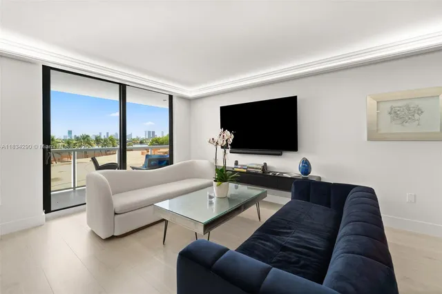 a view of a kitchen with dining area