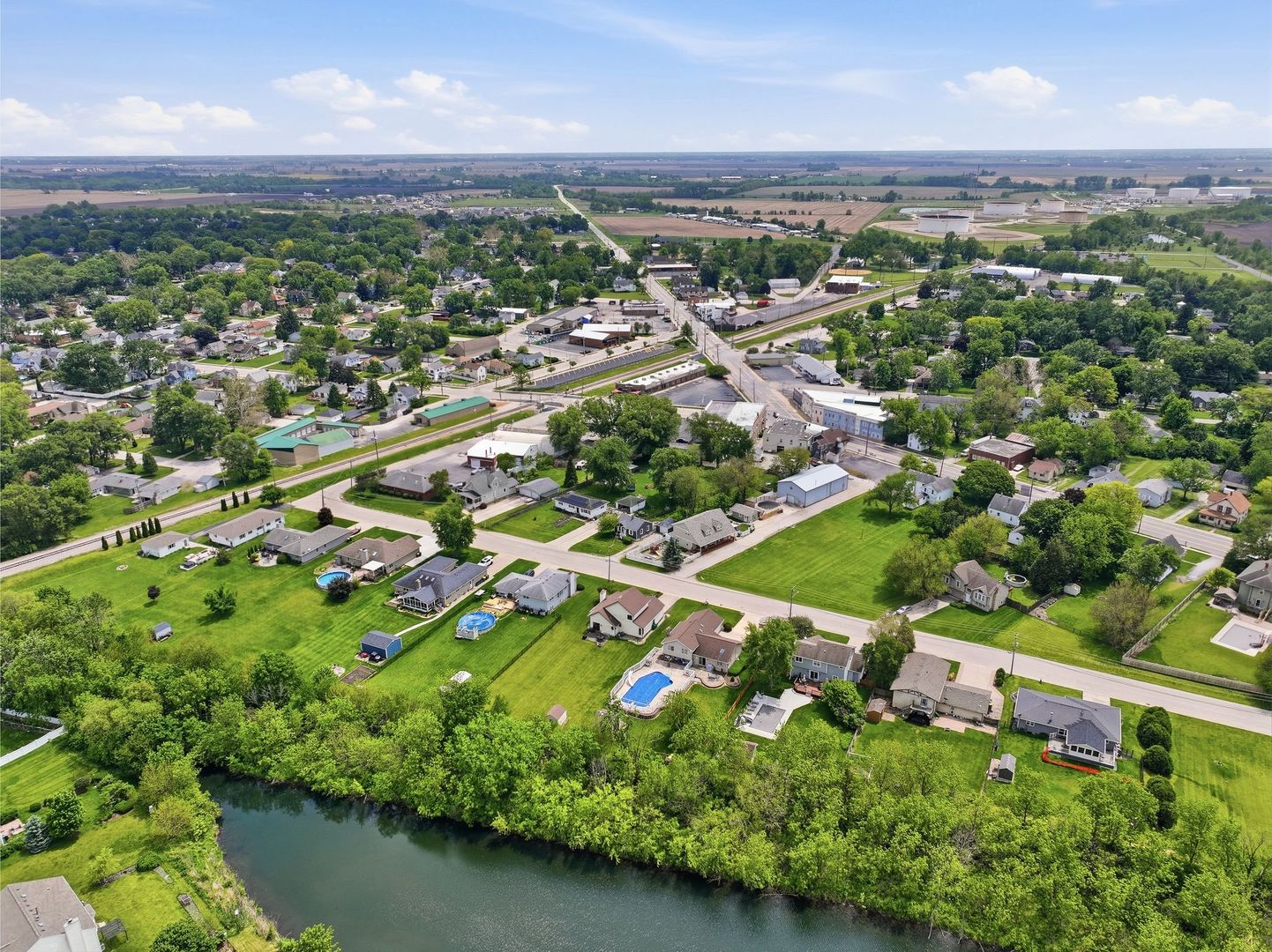25216 Spring Street Manhattan, IL 60442 - Photo 25 of 28 an aerial view of multiple house