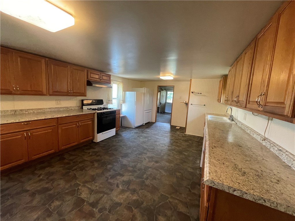 14797 East County House Road Albion, NY 14411 - Photo 3 of 15 Large open Kitchen