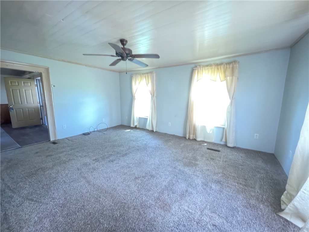14797 East County House Road Albion, NY 14411 - Photo 6 of 15 Living Room